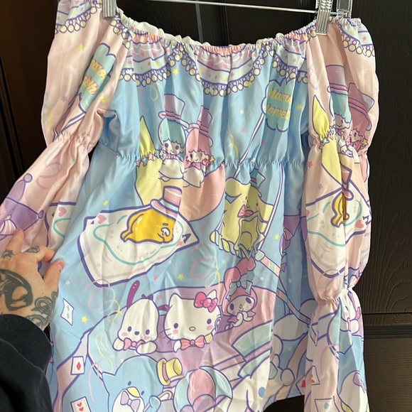 NWT hello kitty Sanrio off the shoulder top!! - Picture 8 of 8